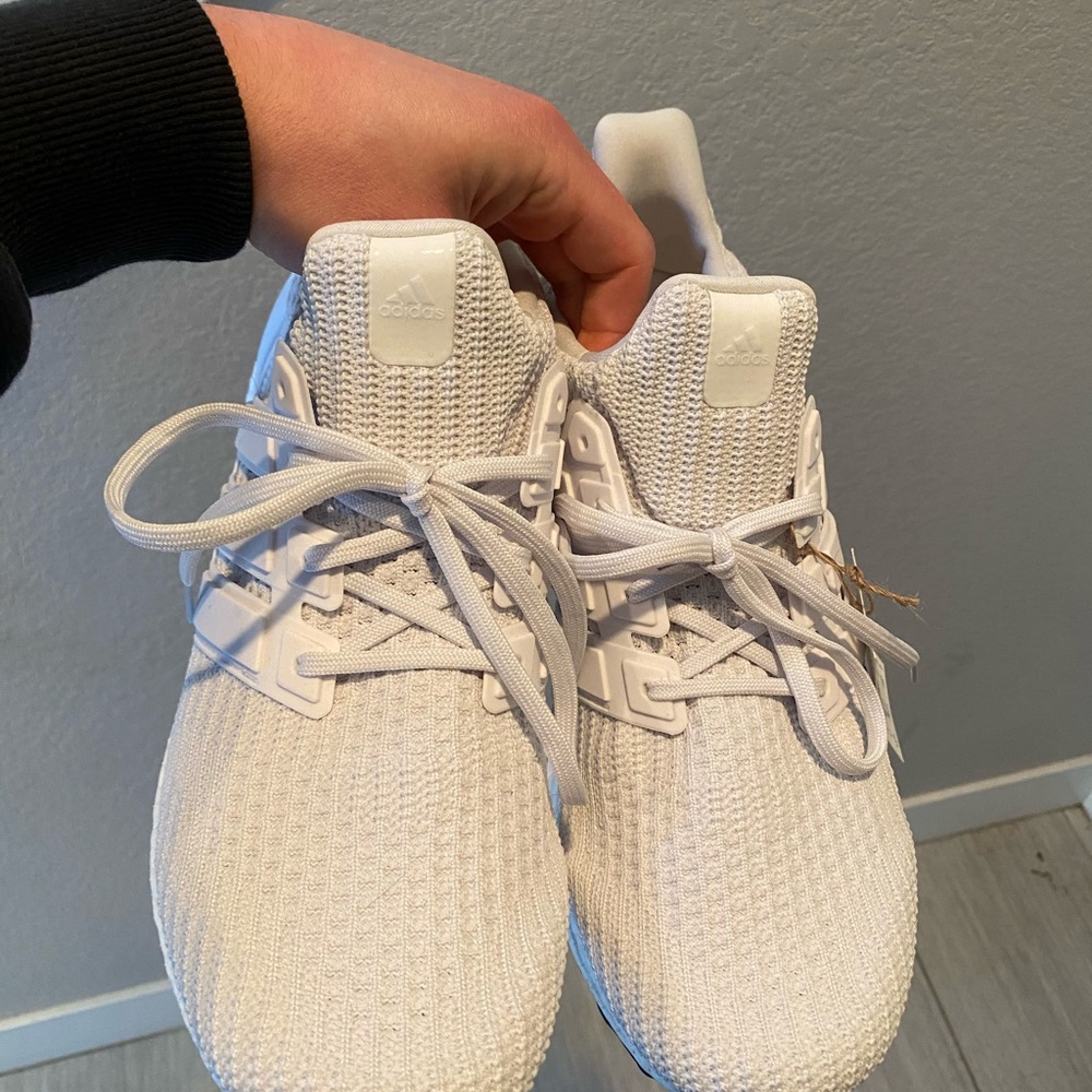 Adidas MENS White Sneakers